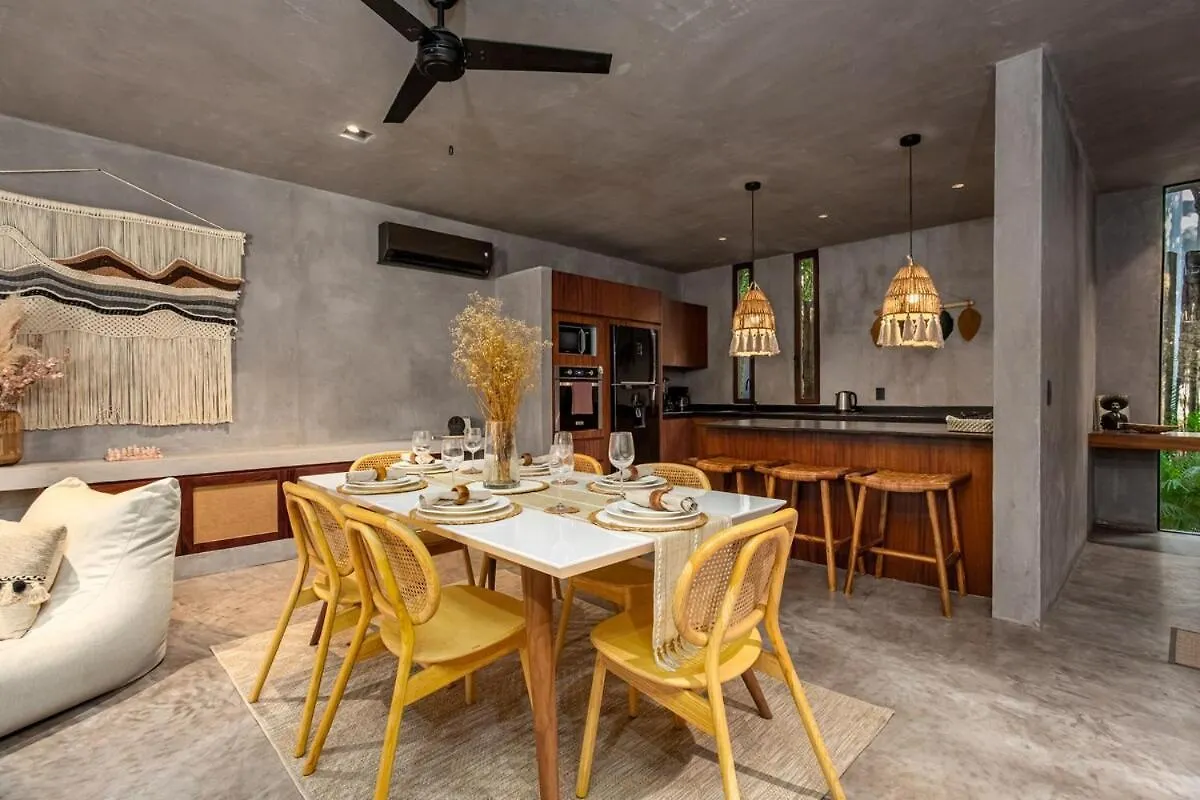 Spectacular Luxury Villa, 3 Bedrooms, Private Pool Tulum Villa